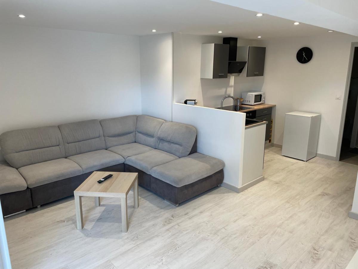 Joli Logement Au Pied Des Alpilles Eyguieres Exterior photo